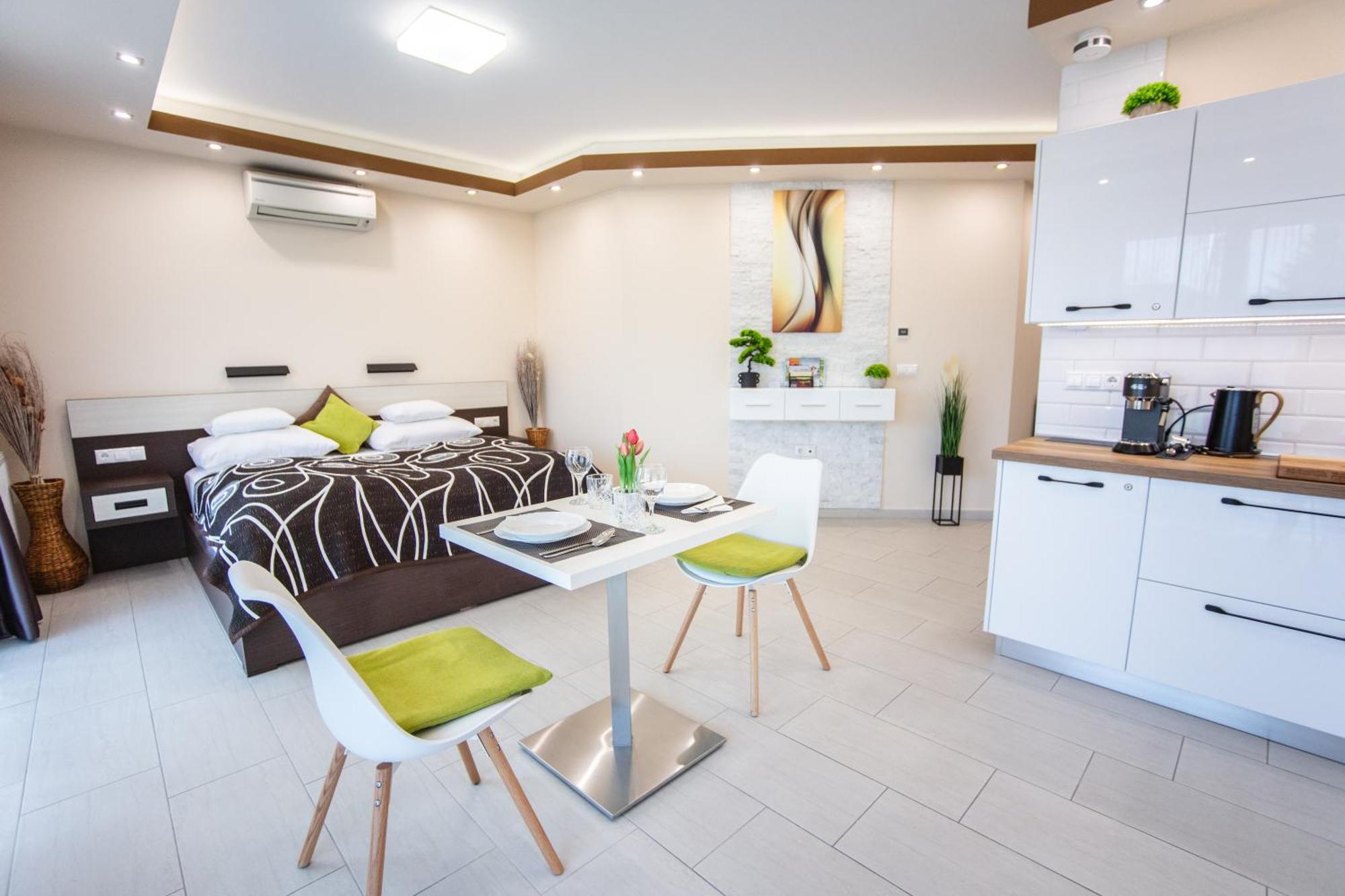 Németh Apartmanok Sárvár Extérieur photo