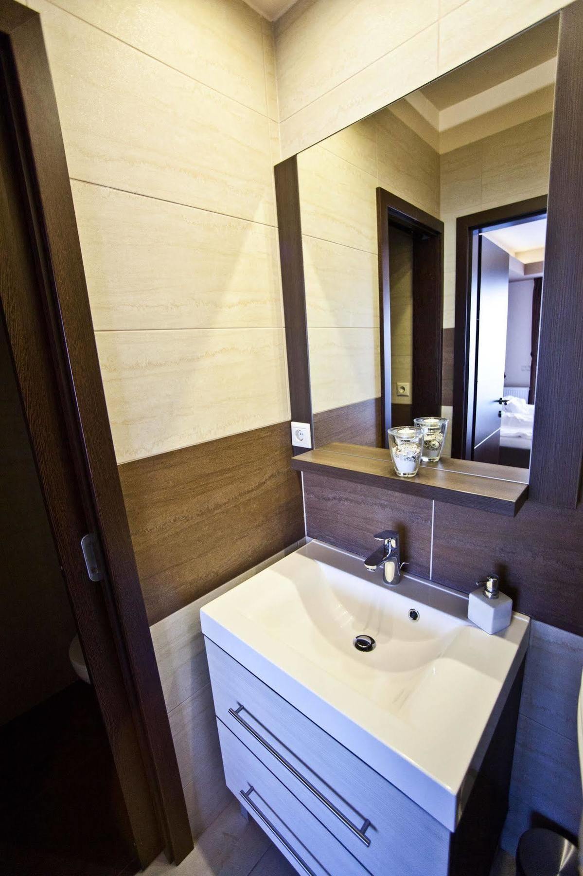 Németh Apartmanok Sárvár Extérieur photo